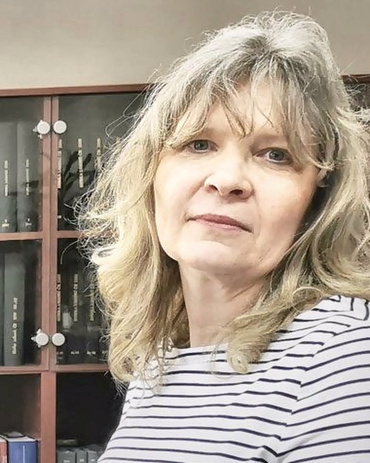 Renata Mederly, Asistentka